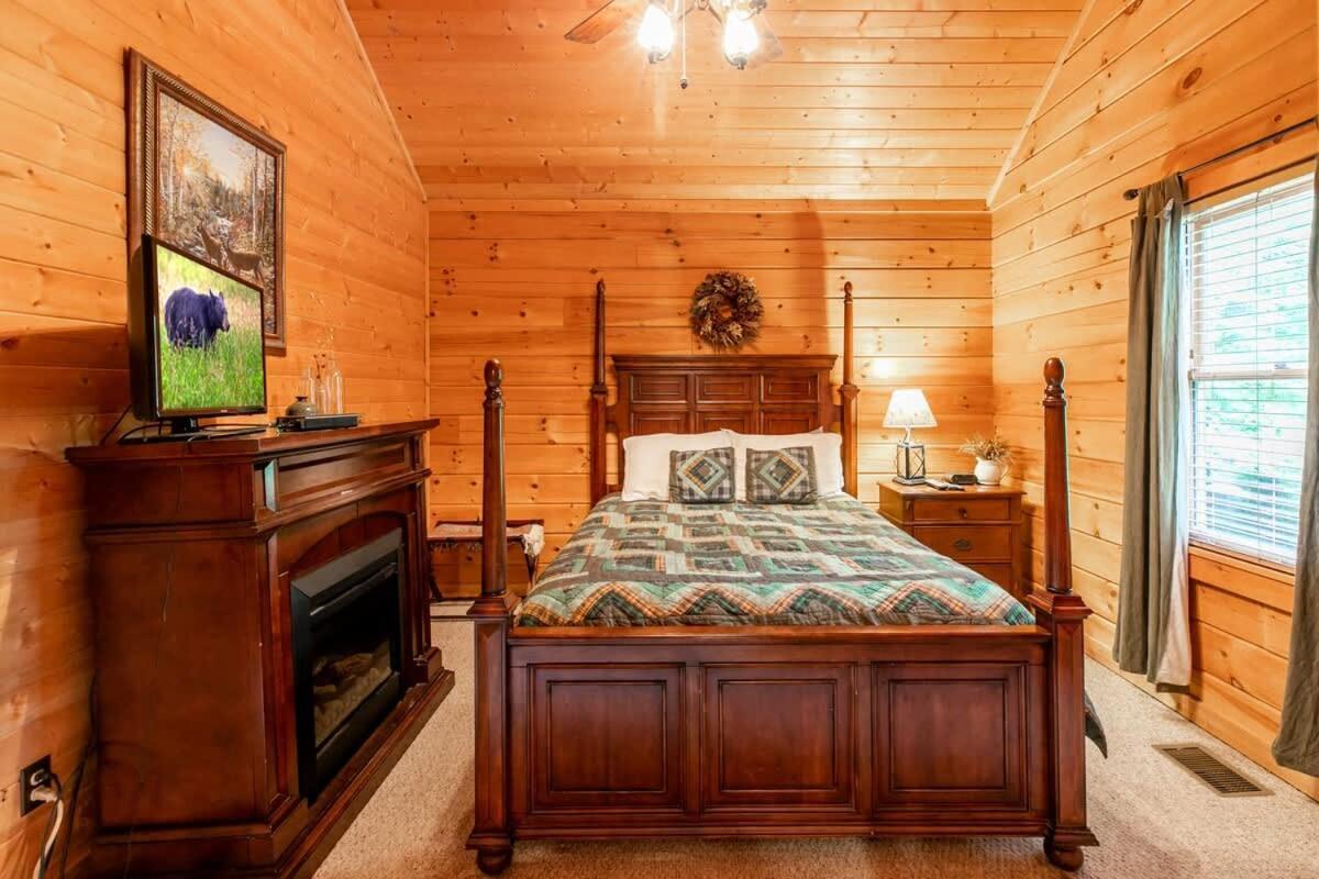 Nice View Fireplace, Hot Tub, Porch Bed, Private Sevierville Buitenkant foto