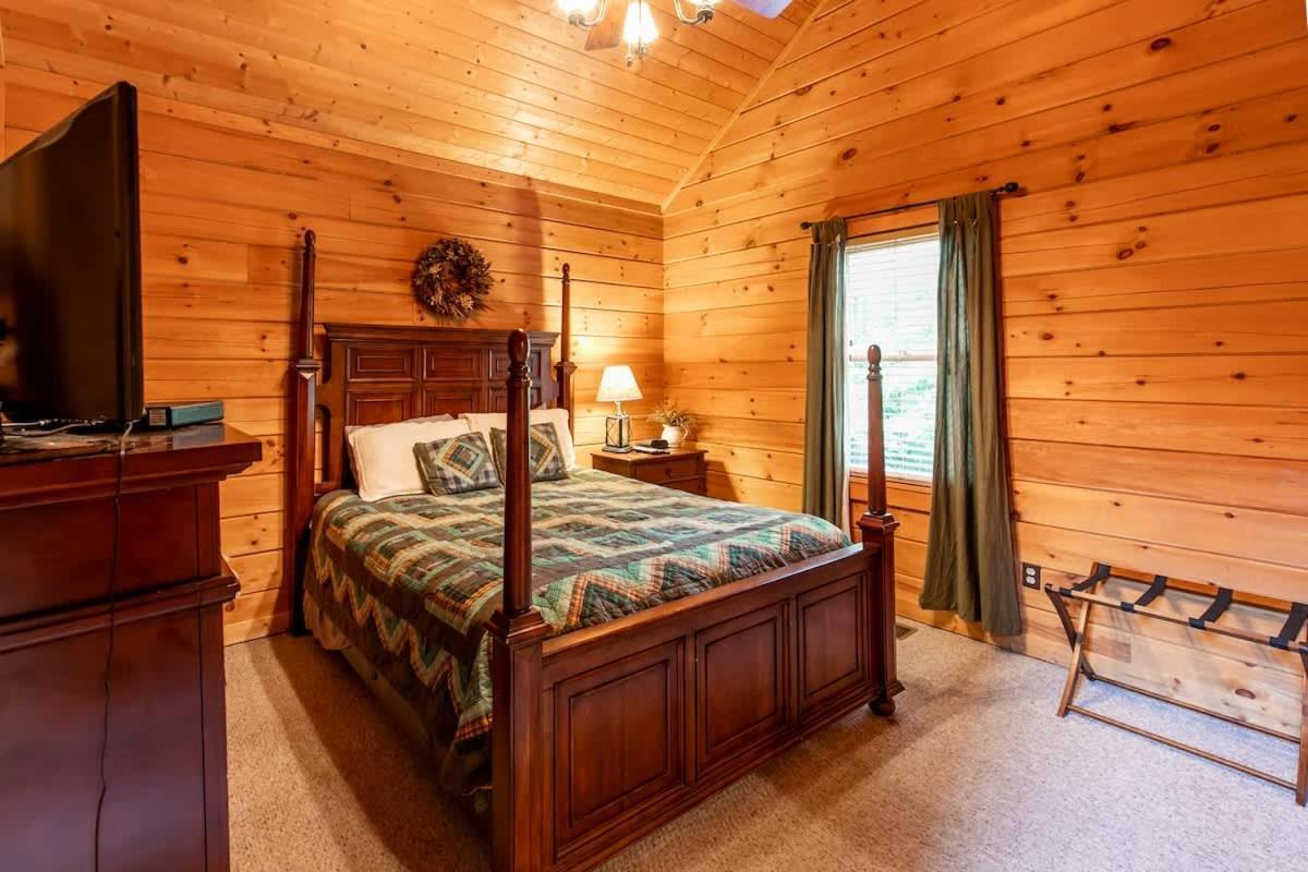 Nice View Fireplace, Hot Tub, Porch Bed, Private Sevierville Buitenkant foto
