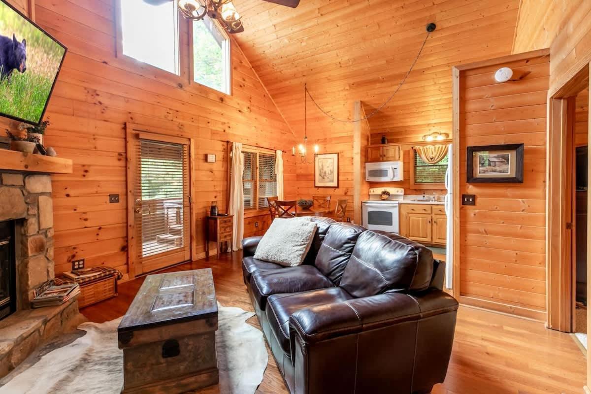 Nice View Fireplace, Hot Tub, Porch Bed, Private Sevierville Buitenkant foto