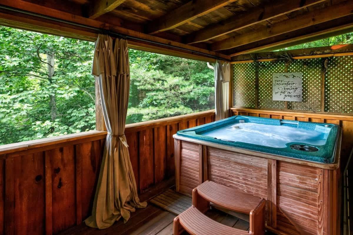 Nice View Fireplace, Hot Tub, Porch Bed, Private Sevierville Buitenkant foto