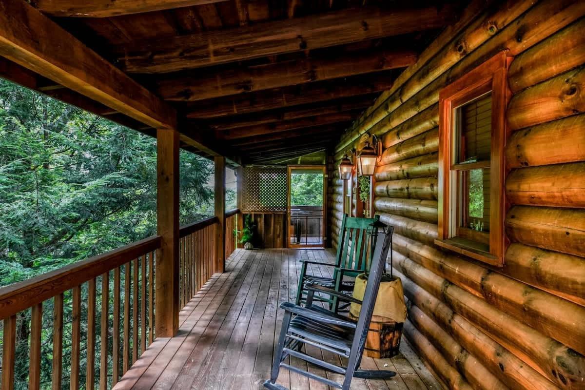 Nice View Fireplace, Hot Tub, Porch Bed, Private Sevierville Buitenkant foto